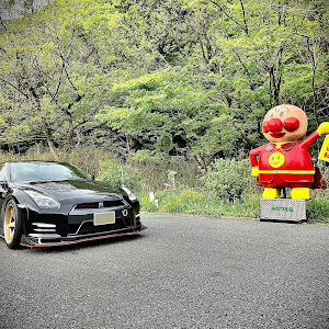 NISSAN GT-R R35