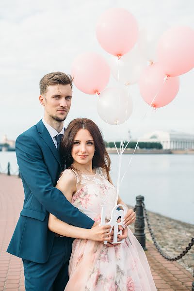 Fotógrafo de casamento Aleksandra Kudrina (girlweb). Foto de 30 de julho 2018