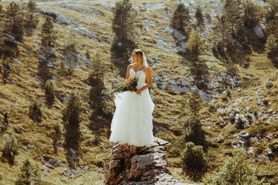 Fotógrafo de casamento Łukasz Lewandowski (lukaszlewandowsk). Foto de 4 de junho 2019