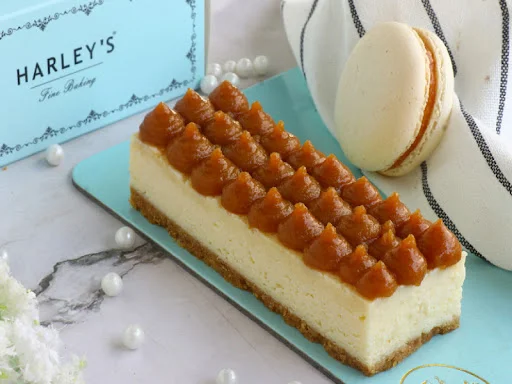 Smoky Caramel Cheesecake With Caramel Butter Macaron