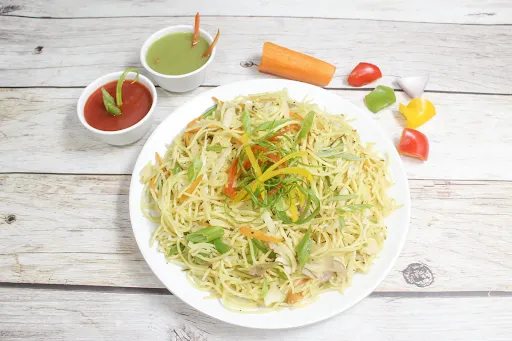 Veg Hakka Noodles