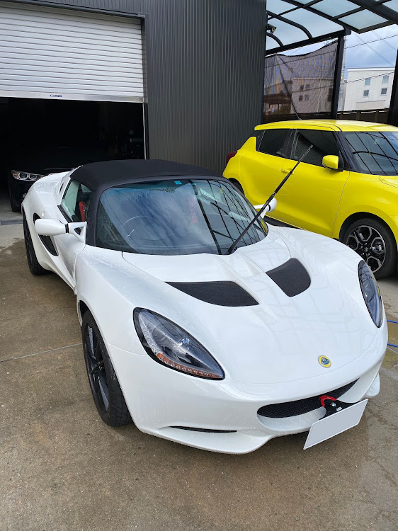 エリーゼのエリーゼ・洗車に関するカスタム事例の投稿画像1枚目