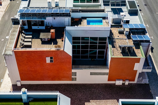 Maison avec piscine et jardin 1