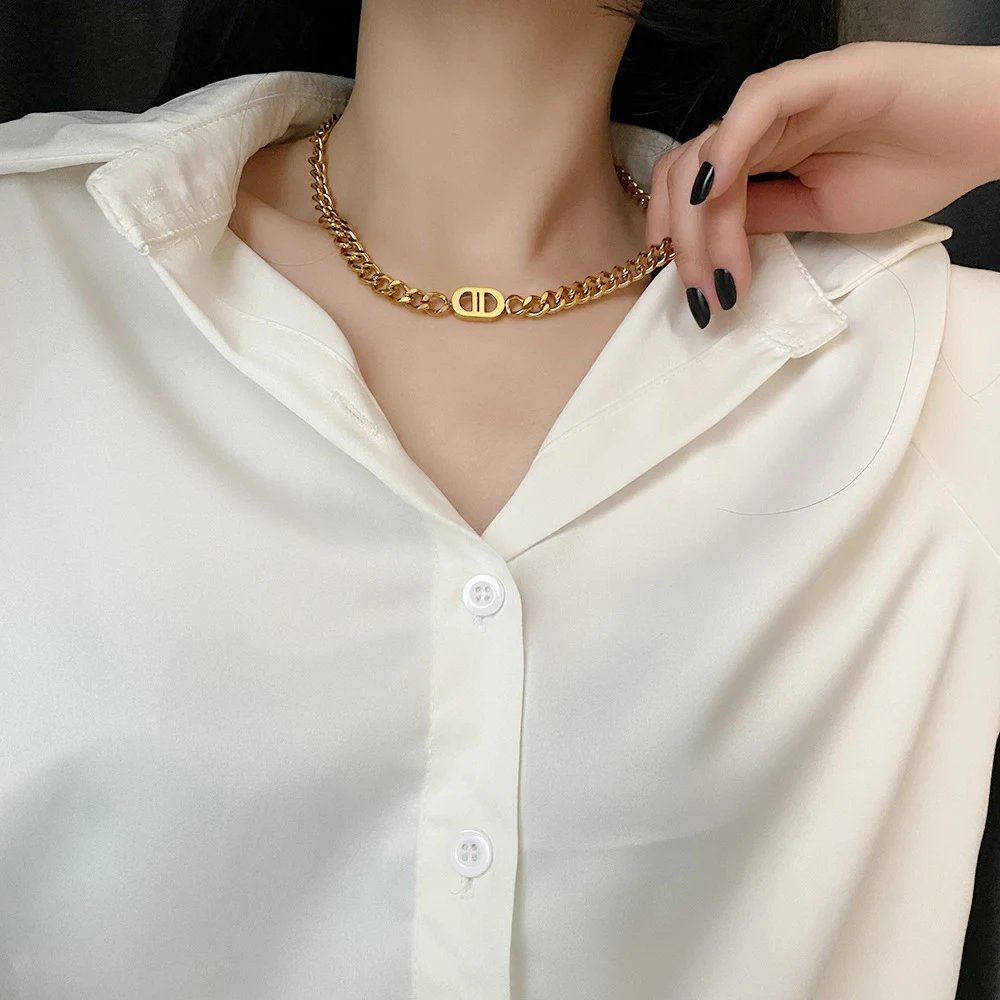 Title 2, Collier chaîne cubaine incolore pour femme. Un ...