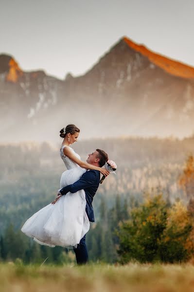 Fotografo di matrimoni Mateusz Marzec (wiosennydesign). Foto del 7 novembre 2019