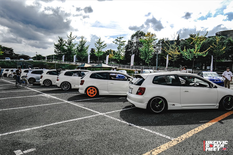 シビックタイプRのホンダ・シビックタイプR・EP3・オフ会に関するカスタム事例の投稿画像6枚目