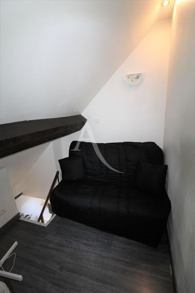 Location meublée appartement 1 pièce 10.4 m² à Dijon (21000), 430 €
