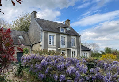 Maison avec jardin et terrasse 1