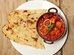 Kadai Paneer With 2 Plain Naan