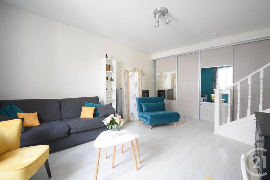 Location meublée appartement 2 pièces 41.63 m² à Vichy (03200), 720 €