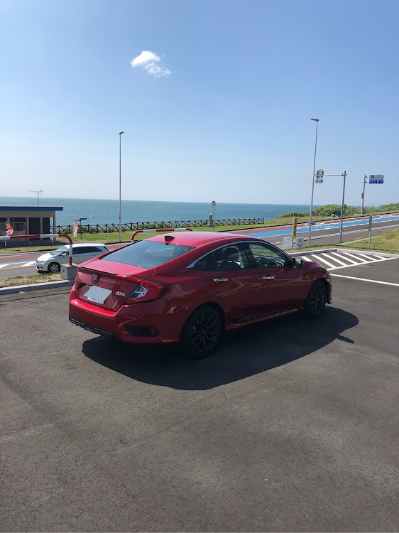 シビックのドライブ・車の写真撮るのが好き・レッドメモリー・civic fc1札幌オフ会希望に関するカスタム事例の投稿画像2枚目
