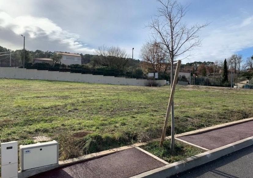 Vente terrain  700 m² à La Valette-du-Var (83160), 362 000 €