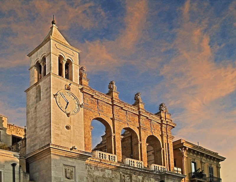 La loggia dei nobili di Pinco_Pallino