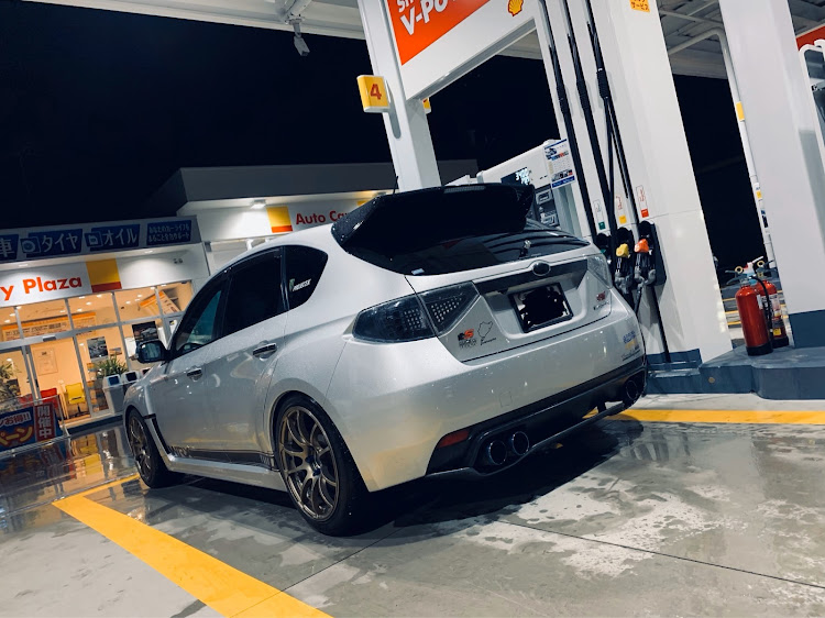 インプレッサ WRX STIのガソリンスタンドに関するカスタム事例の投稿画像3枚目