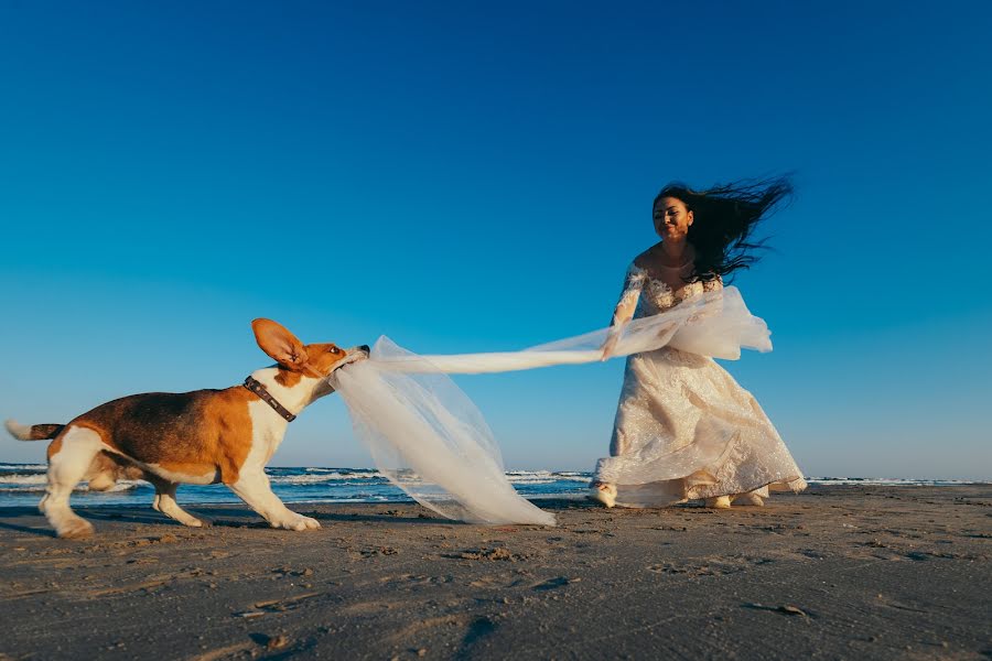 Fotografo di matrimoni Daniel Micu (danielmicu). Foto del 1 ottobre 2023