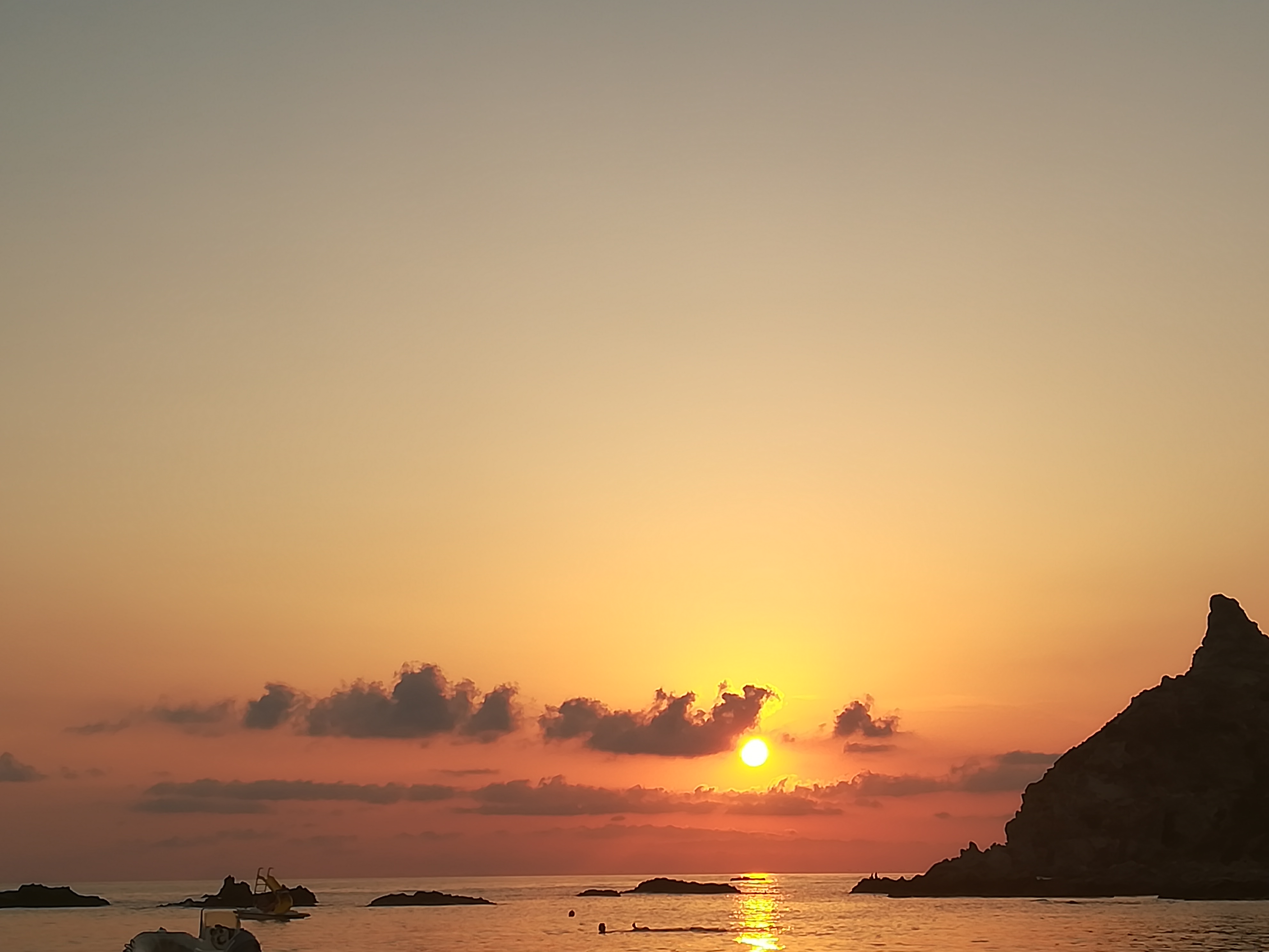 Tramontano le rocce di Eleda