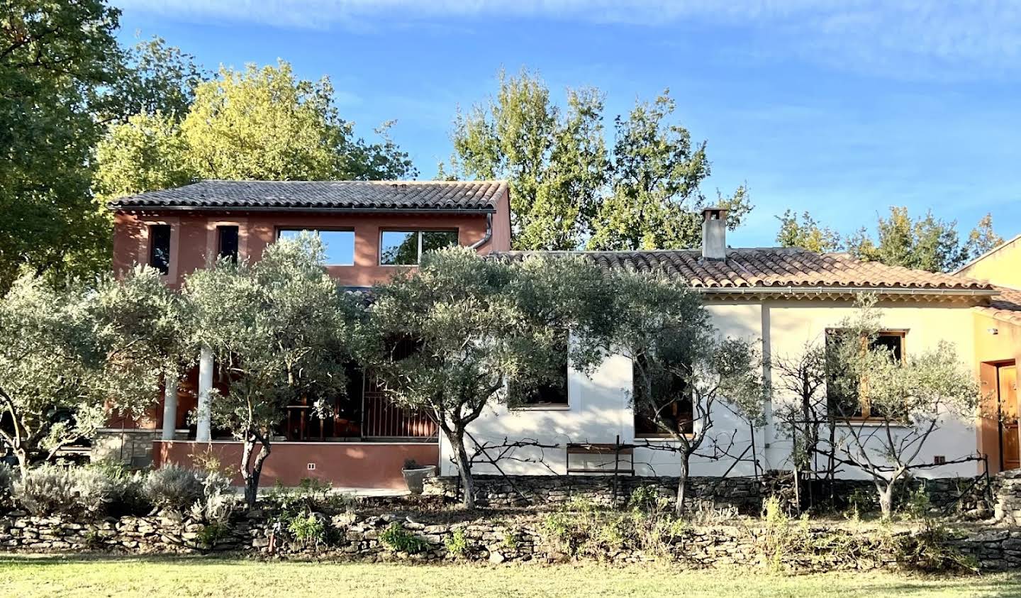 House with pool Roussillon