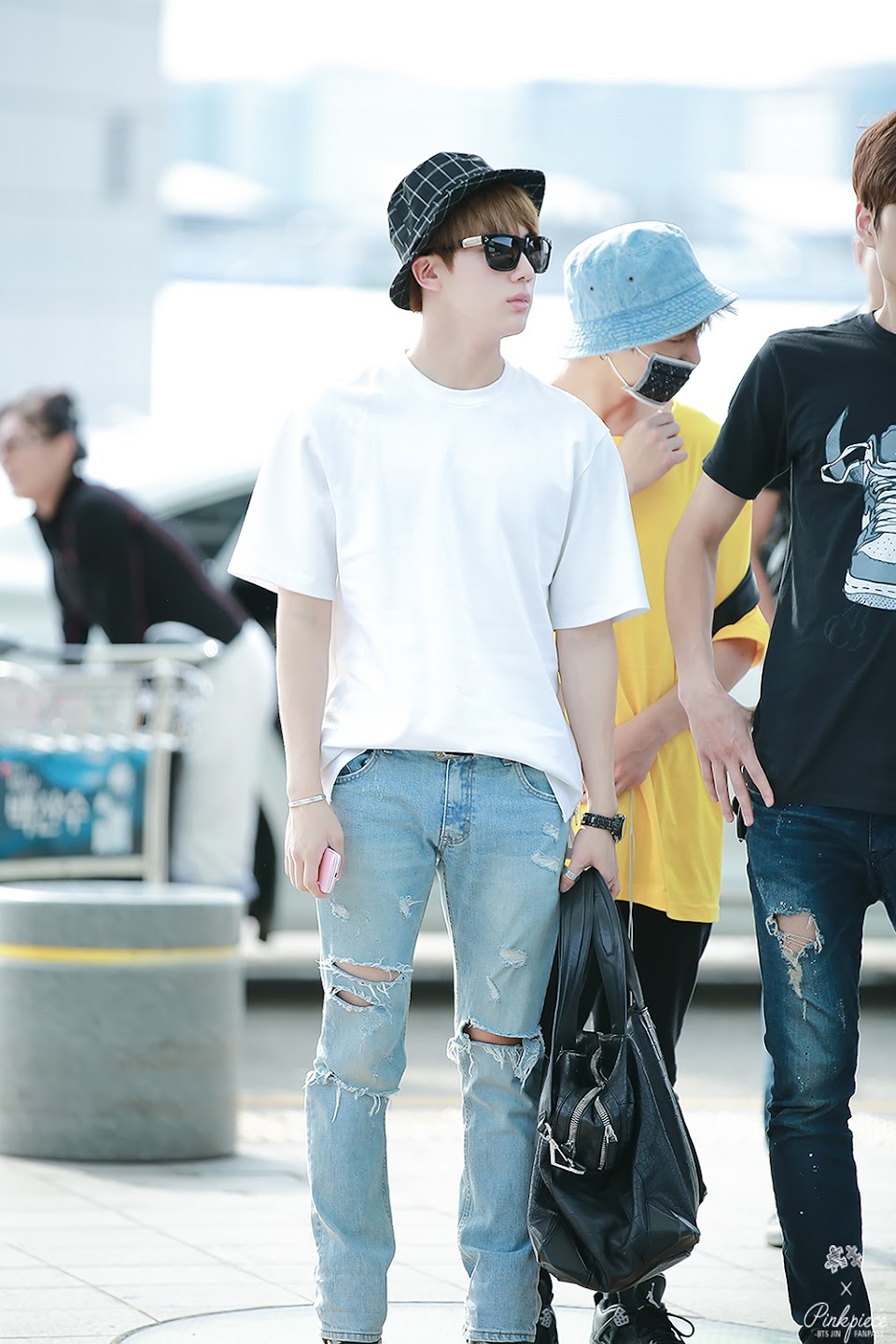 jungkook jeans jacket  Bts inspired outfits, Korean fashion men, Airport  style