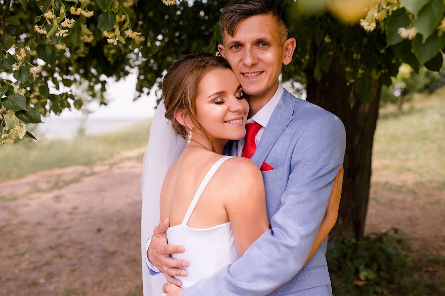 Fotógrafo de bodas Irina Poverennova (iriskaboo). Foto del 7 de agosto 2019