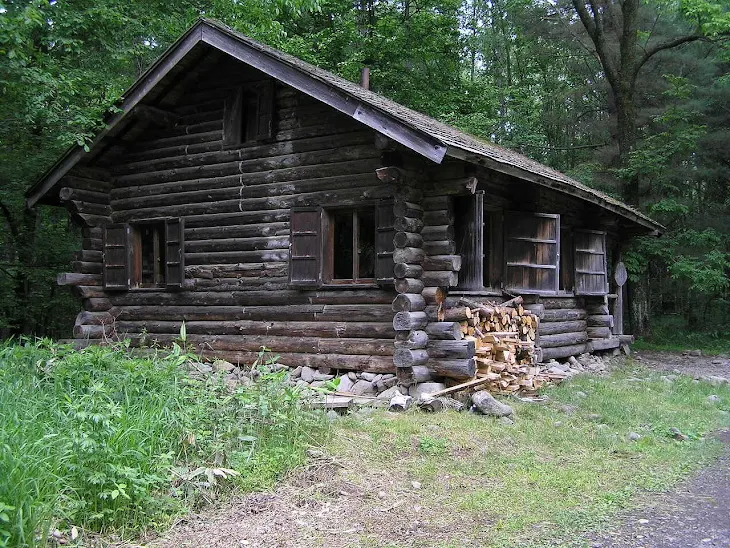 「あの小屋は…」のメインビジュアル