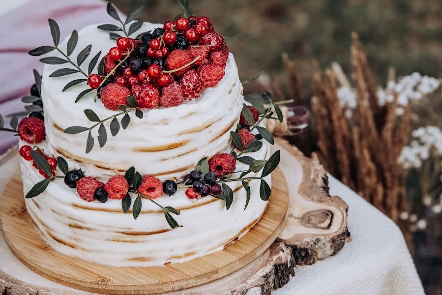 Wedding photographer Yuliya Kalinina (helloyulya). Photo of 10 April 2021