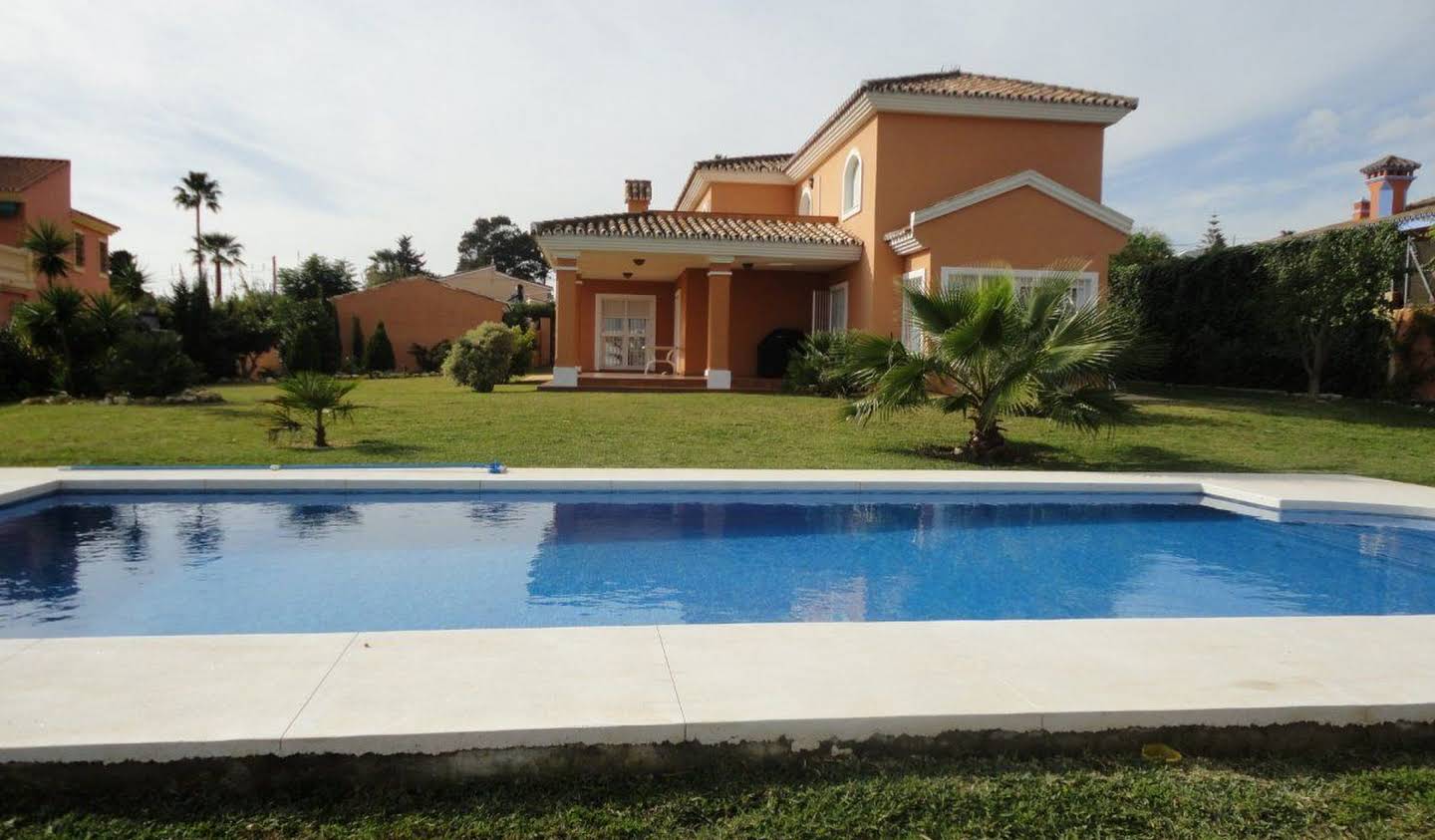 Property with pool Estepona