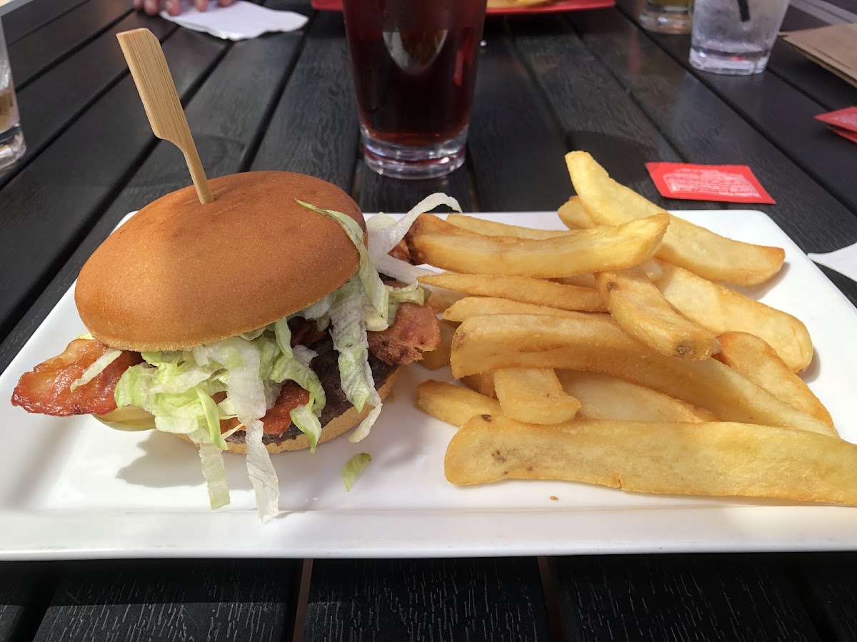 Smoke & Pepper burger on amazing GF bun and fries!