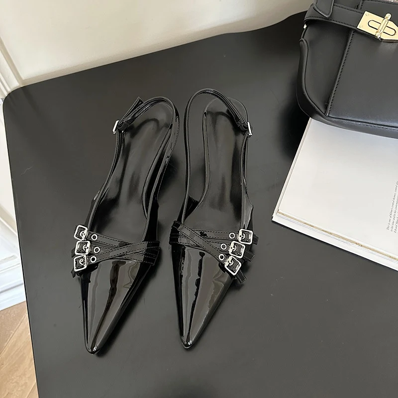 Elegante Damen High Heel Schuhe für Frühling, Knöchelriemen, spitz, mit Schnalle. Stilvolle dünne Absätze für Frauen.