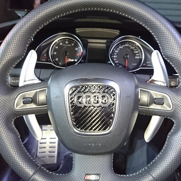 RS5 クーペのＤＩＹ・ネット購入・貼るだけに関するカスタム事例の投稿画像1枚目