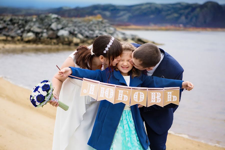 Fotógrafo de casamento Ekaterina Kolesnik (kolesnike). Foto de 20 de outubro 2017