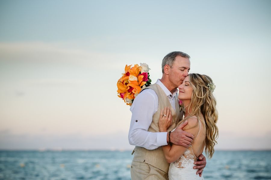 Wedding photographer Gabriel Visintin (cancunweddings). Photo of 3 February 2023