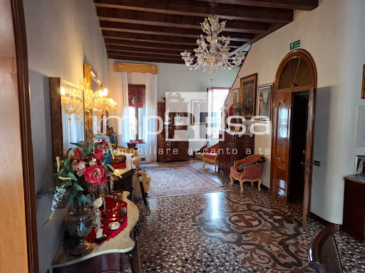 Apartment with terrace 1