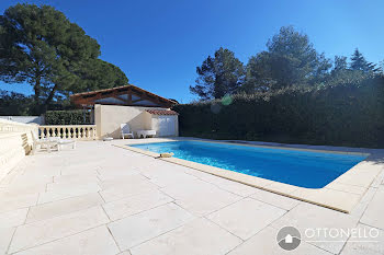 villa à Roquebrune-sur-Argens (83)