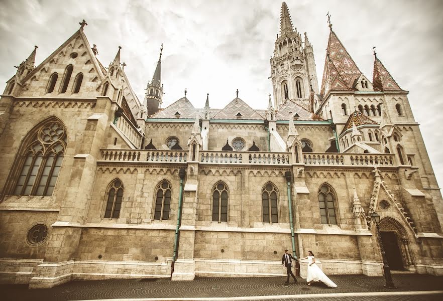 Wedding photographer László Fülöp (fuloplaszlo). Photo of 10 October 2017