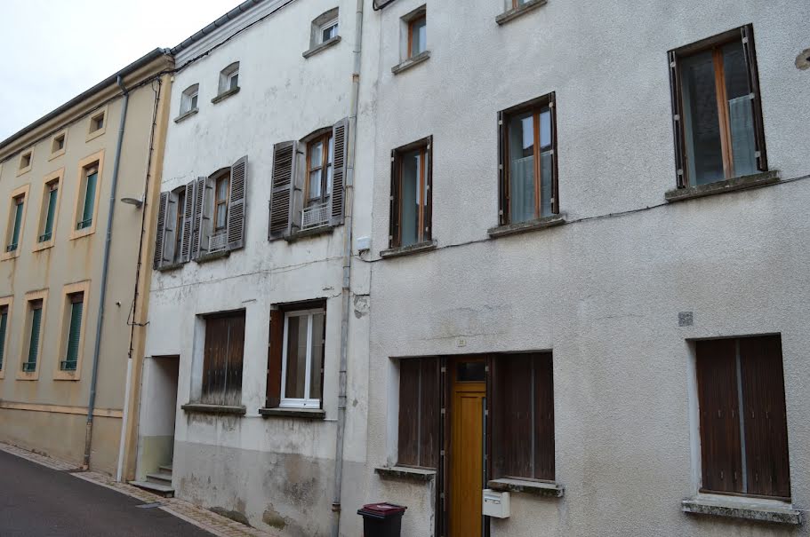 Vente maison 7 pièces 150 m² à Roanne (42300), 77 000 €