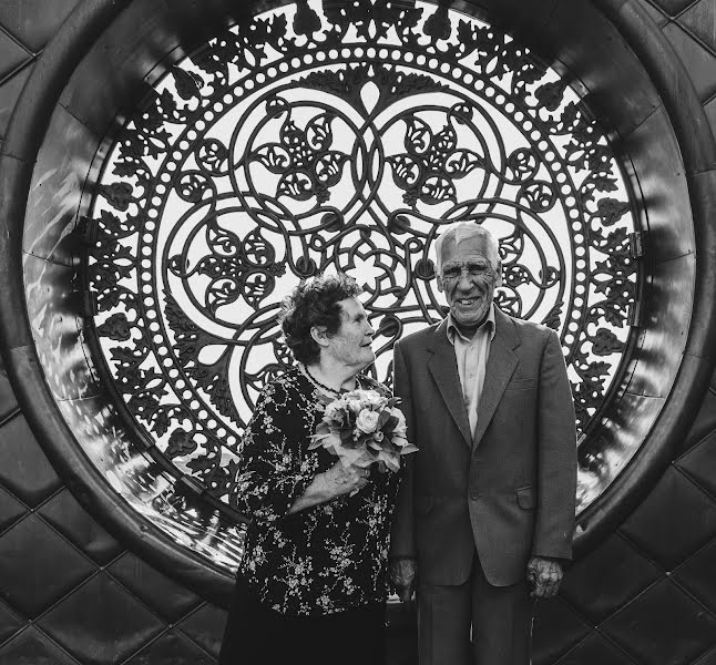 Fotógrafo de casamento Rezeda Magizova (rezedamagizova). Foto de 14 de agosto 2018