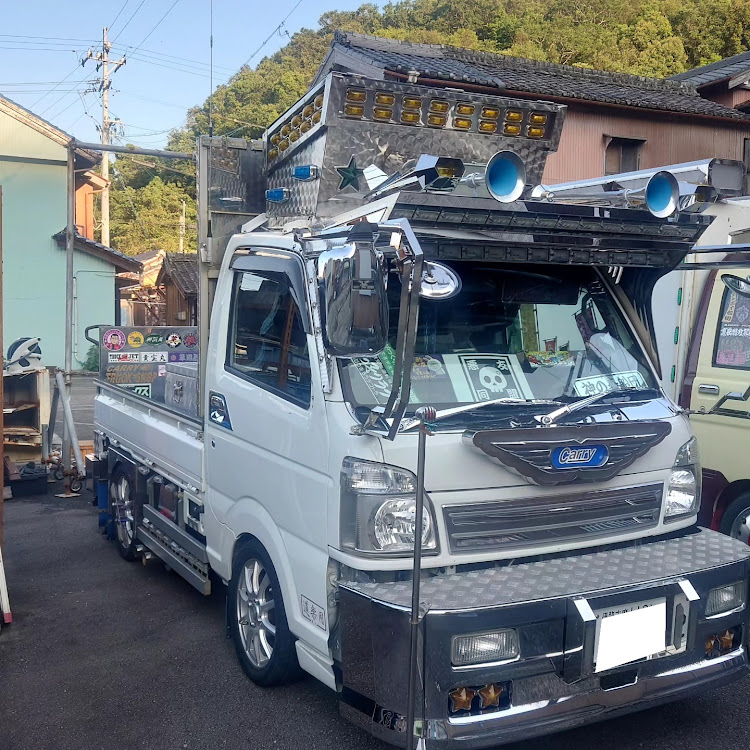 キャリイトラックの軽デコトラ・軽トラ・マニ割り・DIYに関するカスタム事例の投稿画像1枚目