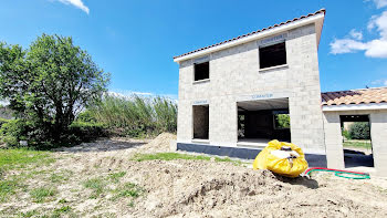 maison à Bollene (84)