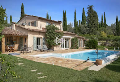 Villa with pool 19