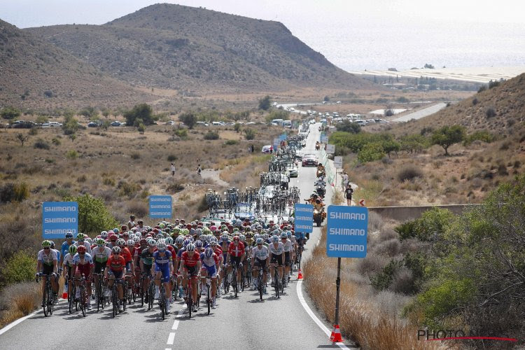 🎥 Mooi! Spaanse renner vraagt vriendin ten huwelijk tijdens de slotrit van de Ronde van Spanje 