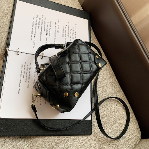 Title 2, Fashion All-match Single Shoulder Messenger Bag...