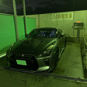 NISSAN GT-R R35