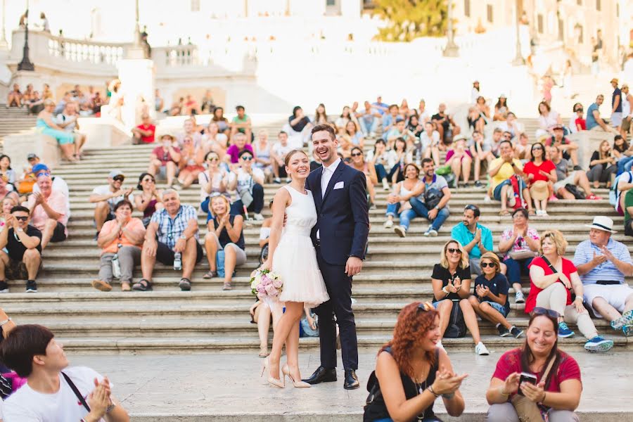 Fotógrafo de casamento Dmitry Agishev (romephotographer). Foto de 4 de abril 2018