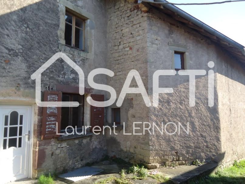 Vente maison 4 pièces 97 m² à Luxeuil-les-Bains (70300), 40 000 €