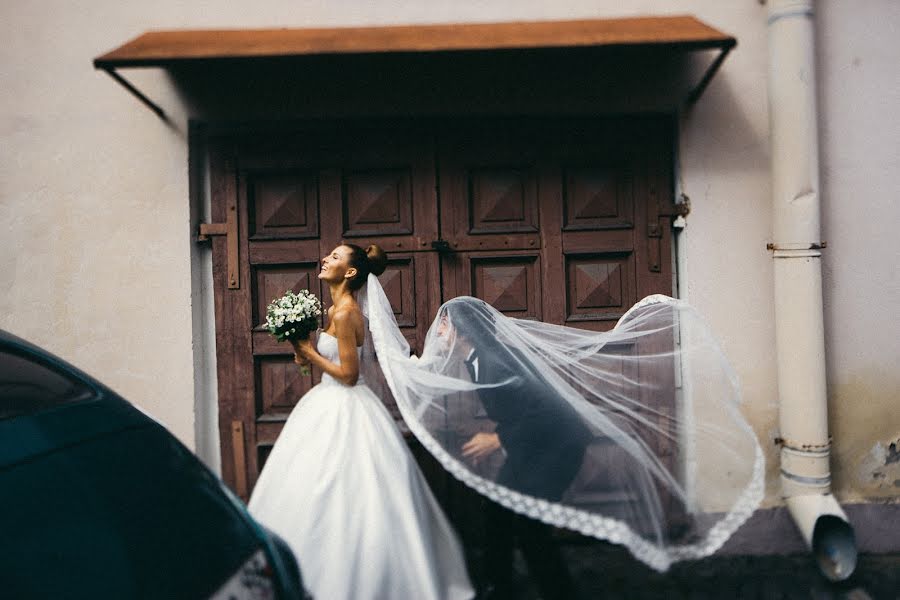 Wedding photographer Ivan Troyanovskiy (vani). Photo of 18 October 2015