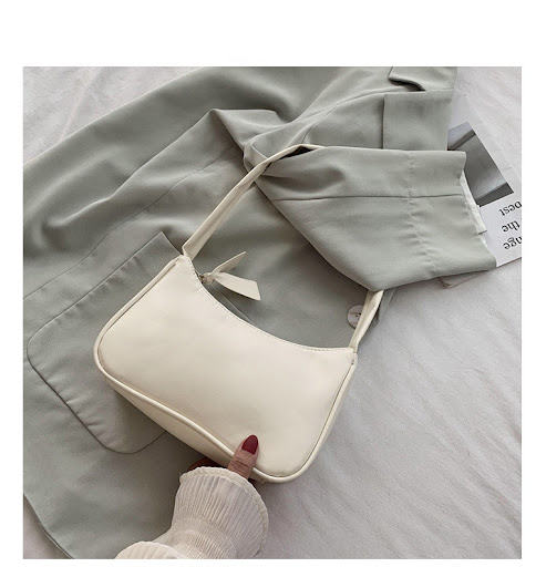 Title 4, Simple and versatile net red underarm bag. Styl...