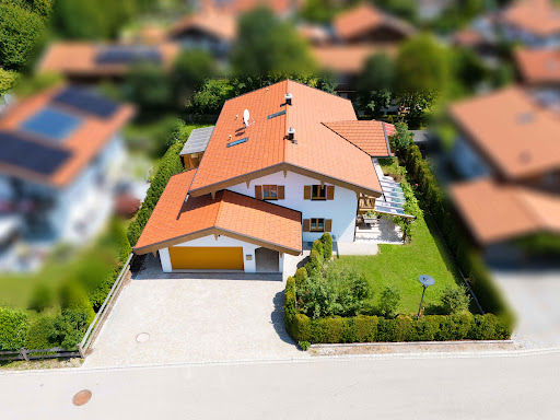 House with terrace 2