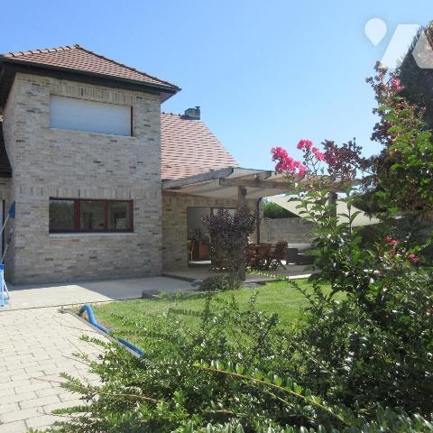 Vente maison 6 pièces 150 m² à Rouvroy (62320), 455 000 €