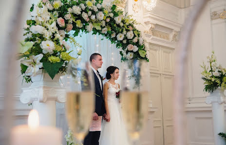 Fotógrafo de casamento Timur Kalenchuk (berestima7). Foto de 7 de janeiro 2016