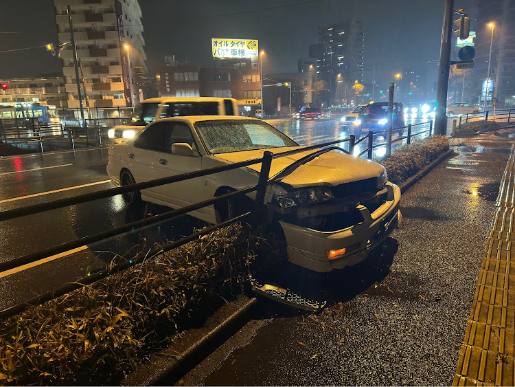 ローレルのC35ローレル・クラブSターボ・事故に関するカスタム事例の投稿画像1枚目